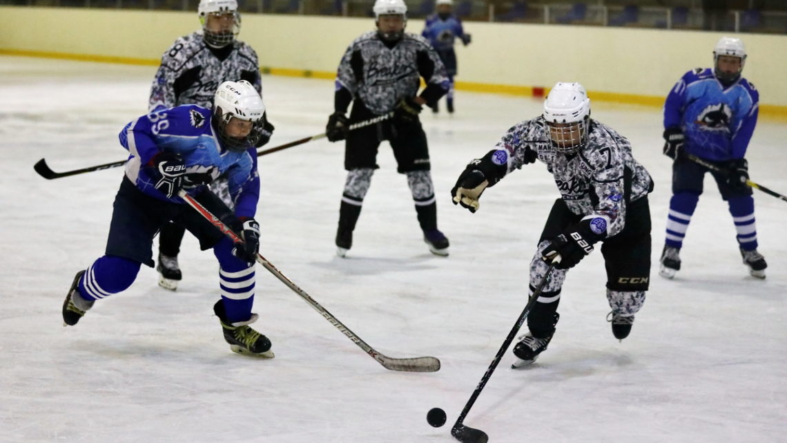 Начало сезона: хоккеисты «Полюса» дважды обыграли юношескую команду «Брейкерс» из Пусана